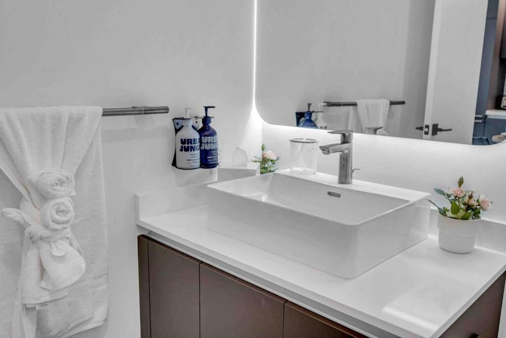Breathtaking 1Br In The Heart Miami Apartamento Exterior foto