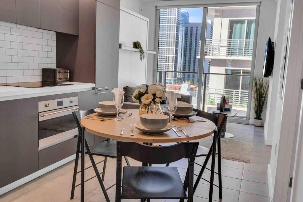 Breathtaking 1Br In The Heart Miami Apartamento Exterior foto